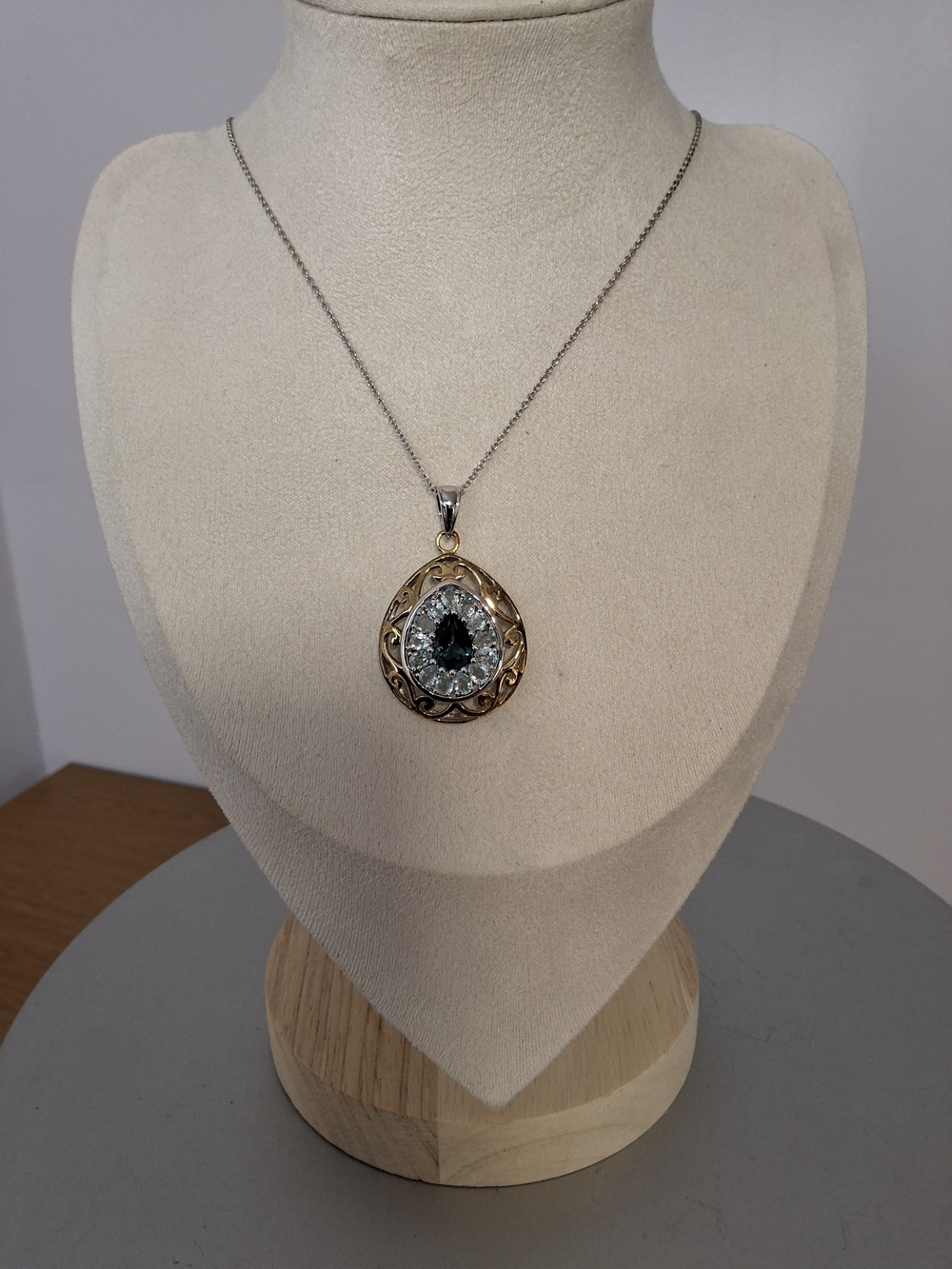4.44ct Natural London Blue Topaz 925 Pendant